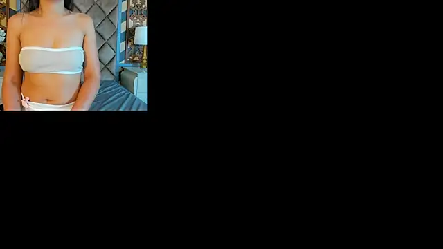 Snapshot of AnnieVegga chatting on 09/24/25, 02:09 AnnieVegga online show from 09/24/25, 02:09