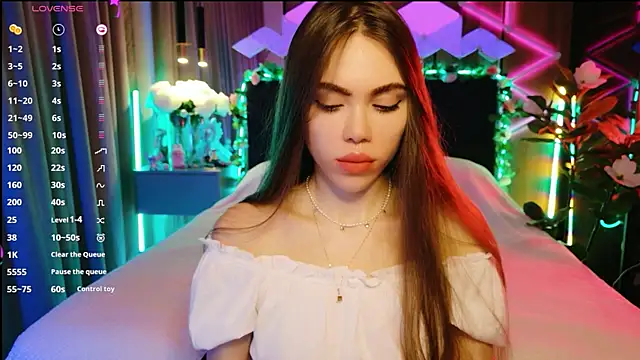 MimiFors online show from 09/18/25, 03:58