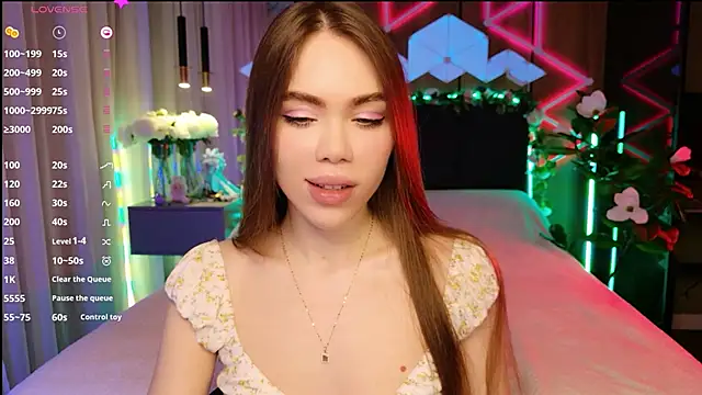 MimiFors online show from 10/17/25, 01:46