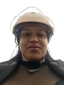 -Mia1 online show from 10/03/25, 02:14