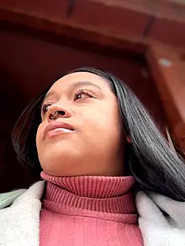 -Mia1 online show from 04/15/26, 12:01