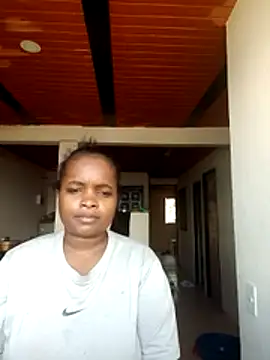 isabella brown1 online show from 12/20/25, 04:58