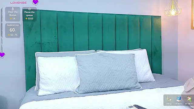 Ashley Evans22 online show from 04/16/26, 07:58