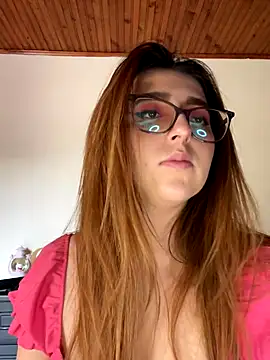 CoraVibes online show from 09/19/25, 07:47