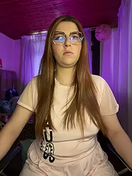 CoraVibes online show from 03/13/26, 11:50