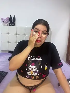 Snapshot of Kuromy_x chatting on 11/05/25, 07:36 Kuromy x online show from 11/05/25, 07:36