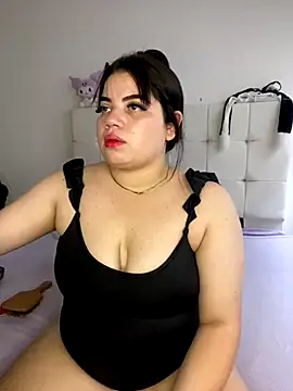 Snapshot of Kuromy_x chatting on 11/06/25, 06:53 Kuromy x online show from 11/06/25, 06:53