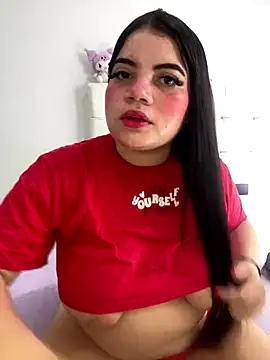 Snapshot of Kuromy_x chatting on 11/09/25, 03:32 Kuromy x online show from 11/09/25, 03:32