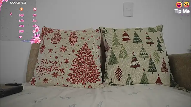 Snapshot of Roxybeautyy chatting on 02/09/26, 09:35 Roxybeautyy online show from 02/09/26, 09:35