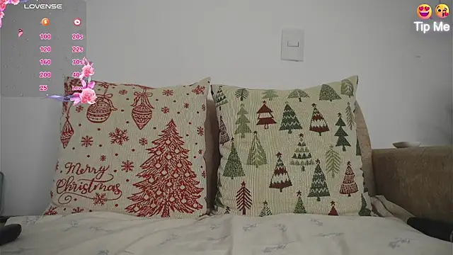 Snapshot of Roxybeautyy chatting on 02/20/26, 09:21 Roxybeautyy online show from 02/20/26, 09:21