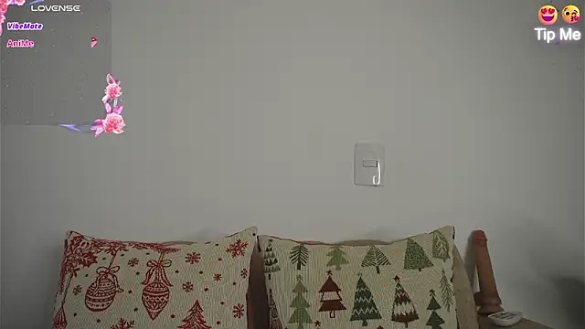 Snapshot of Roxybeautyy chatting on 02/21/26, 09:43 Roxybeautyy online show from 02/21/26, 09:43