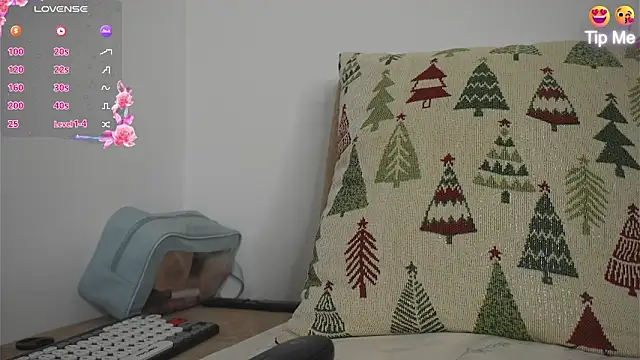 Roxybeautyy online show from 03/19/26, 09:13