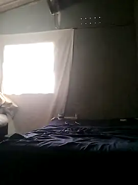 Snapshot of Bennteny67 chatting on 10/13/25, 11:21 Bennteny67 online show from 10/13/25, 11:21