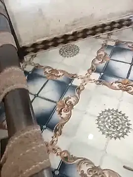 Snapshot of Pooja-guptq chatting on 11/08/25, 07:08 Pooja-guptq online show from 11/08/25, 07:08