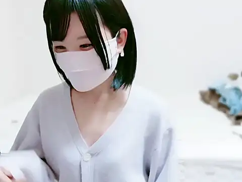 Snapshot of maika_chan chatting on 10/11/25, 07:18 maika chan online show from 10/11/25, 07:18