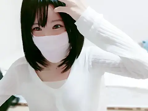 Snapshot of maika_chan chatting on 10/16/25, 04:02 maika chan online show from 10/16/25, 04:02