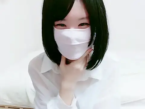 Snapshot of maika_chan chatting on 11/29/25, 03:42 maika chan online show from 11/29/25, 03:42