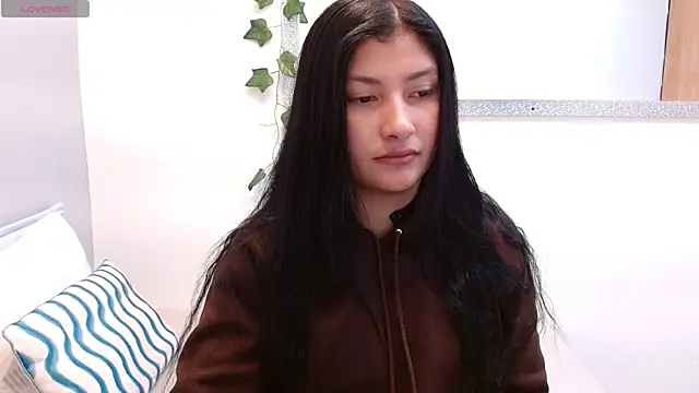 Snapshot of louis_k chatting on 04/23/26, 11:20 louis k online show from 04/23/26, 11:20
