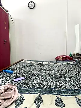 jully-jully online show from 09/30/25, 03:44