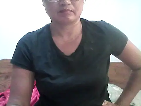 Snapshot of nathalie0045 chatting on 06/23/26, 05:05 nathalie0045 online show from 06/23/26, 05:05