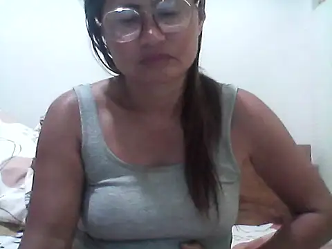 Snapshot of nathalie0045 chatting on 07/07/26, 10:25 nathalie0045 online show from 07/07/26, 10:25