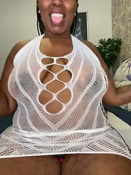 Snapshot of fatpussydallx chatting on 04/19/26, 05:29 fatpussydallx online show from 04/19/26, 05:29
