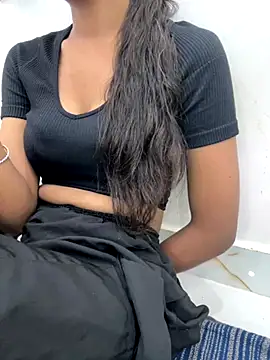 Snapshot of cute_parii_ chatting on 09/13/25, 01:33 cute parii online show from 09/13/25, 01:33