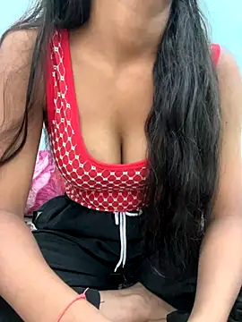 Snapshot of cute_parii_ chatting on 11/04/25, 11:53 cute parii online show from 11/04/25, 11:53