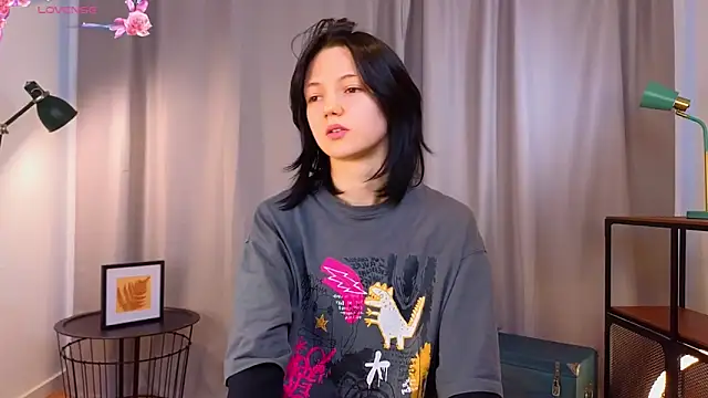 Snapshot of PamilaGrassle chatting on 09/11/25, 04:12 PamilaGrassle online show from 09/11/25, 04:12