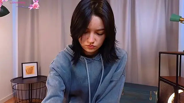 Snapshot of PamilaGrassle chatting on 09/20/25, 04:02 PamilaGrassle online show from 09/20/25, 04:02