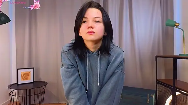 Snapshot of PamilaGrassle chatting on 09/30/25, 04:06 PamilaGrassle online show from 09/30/25, 04:06