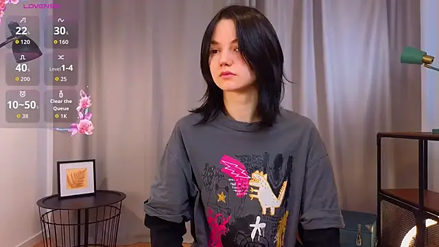 Snapshot of PamilaGrassle chatting on 10/05/25, 04:11 PamilaGrassle online show from 10/05/25, 04:11