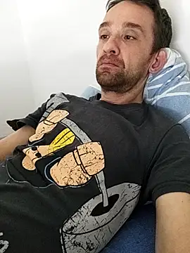 Snapshot of xxxxxcgbn chatting on 09/24/25, 02:04 xxxxxcgbn online show from 09/24/25, 02:04