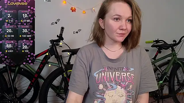 Snapshot of BellaMurrr chatting on 10/24/25, 05:37 BellaMurrr online show from 10/24/25, 05:37