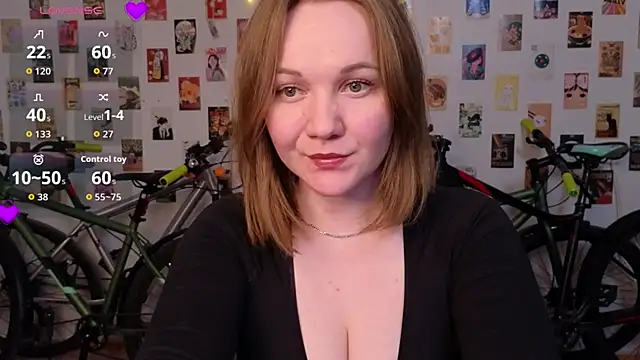 Snapshot of BellaMurrr chatting on 11/17/25, 06:03 BellaMurrr online show from 11/17/25, 06:03