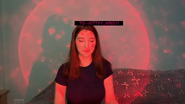 Snapshot of kitty_kristy1 chatting on 11/30/25, 11:20 kitty kristy1 online show from 11/30/25, 11:20