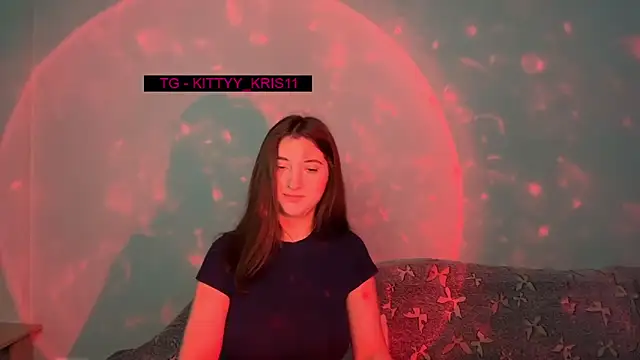 Snapshot of kitty_kristy1 chatting on 12/01/25, 10:37 kitty kristy1 online show from 12/01/25, 10:37