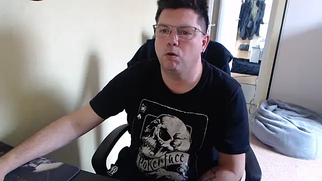 Snapshot of blueandwhite1 chatting on 03/12/25, 11:20 blueandwhite1 online show from 03/12/25, 11:20