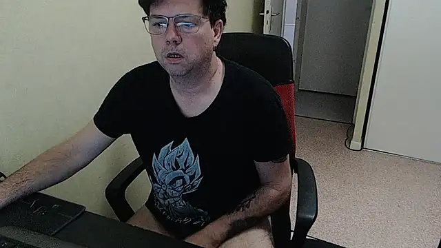 blueandwhite1 online show from 03/04/26, 07:47