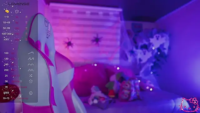  chloe moons  online show from 10/10/25, 11:26