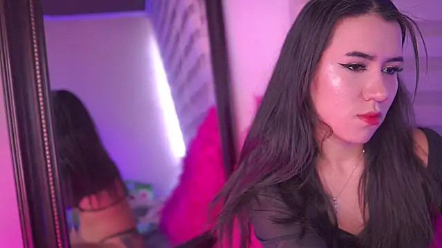  chloe moons  online show from 12/14/25, 04:23