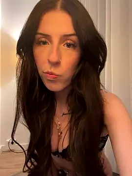 lisapeperoni online show from 09/25/25, 06:11