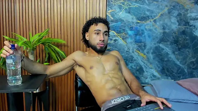 Snapshot of luca_flame chatting on 10/12/25, 01:15 luca flame online show from 10/12/25, 01:15