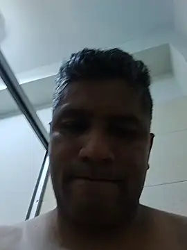 Snapshot of danigarci2307 chatting on 11/04/25, 05:23 danigarci2307 online show from 11/04/25, 05:23