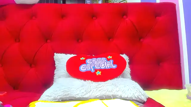 Snapshot of teilor_dreamse chatting on 11/30/25, 04:49 teilor dreamse online show from 11/30/25, 04:49