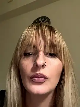 Snapshot of Sexy_Bulgarian_woman chatting on 11/04/25, 10:03 Sexy Bulgarian woman online show from 11/04/25, 10:03