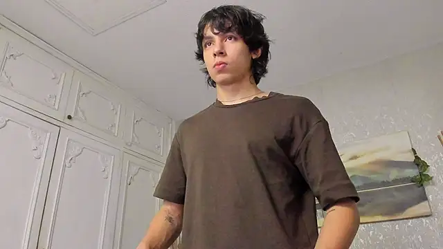 Snapshot of Tyler_durten chatting on 06/20/26, 02:58 Tyler durten online show from 06/20/26, 02:58