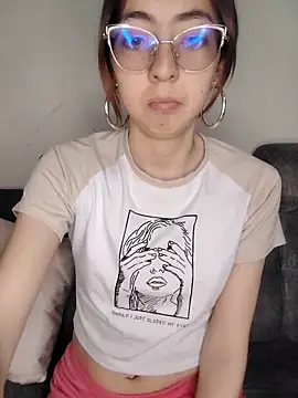 AnnieSparkle online show from 09/17/25, 03:19