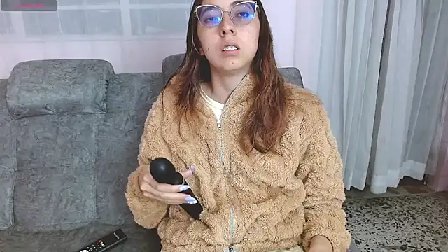 Snapshot of AnnieSparkle chatting on 06/14/26, 12:08 AnnieSparkle online show from 06/14/26, 12:08