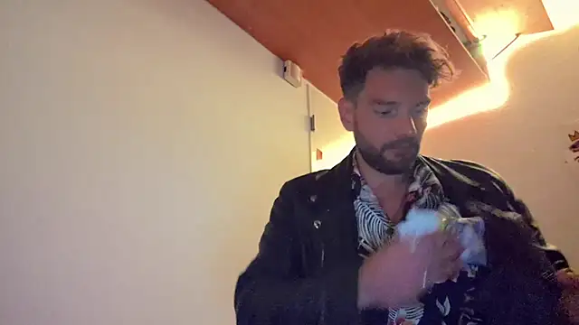 SweetBoyToy online show from 09/18/25, 03:52